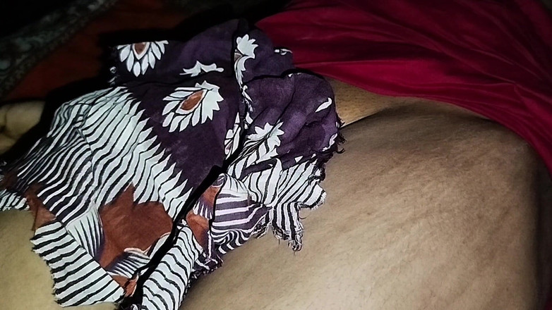 Deshi women: Ibu rumah tangga india yang imut lagi asik sama cewek...