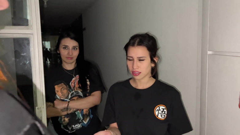 Katty Blake: Un trio lesbienne garçon manqué finit par manger un gros...