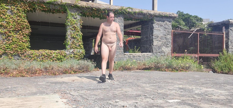 Mirko2589: Nude Boy Near the Sea