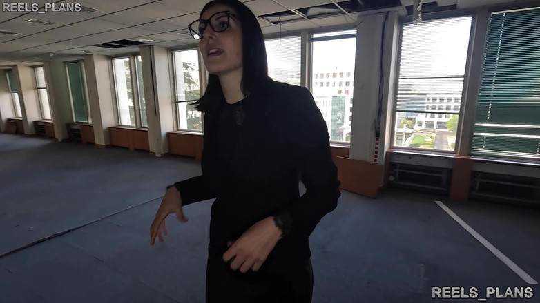 Reels plans: Real Estate Agent Cheats on Her Boyfriend, Gets Anal Fucked...