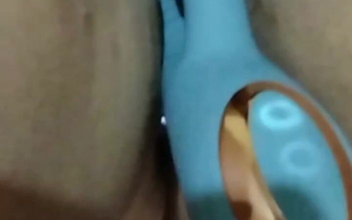 Vaca_chichi: Penembusan berganda yang kaya dengan mainan
