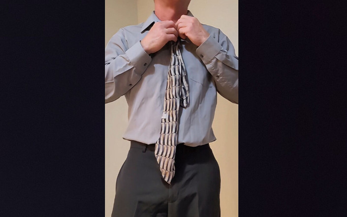 Biggyshots: Une longue journée au bureau finit en grosse bite et...