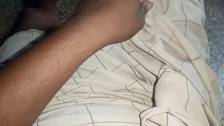 Fucking my wife: Estoy follando a mi esposa india lamiendo la habitación de...