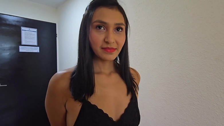 Teen sex 66: บ่ายร้อนๆ กับน้องสาวต่างพ่อในโรงแรม