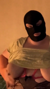 Ich lutsche meinen dildofick meine muschi, stimulation meines kitzlers mit zauberstab