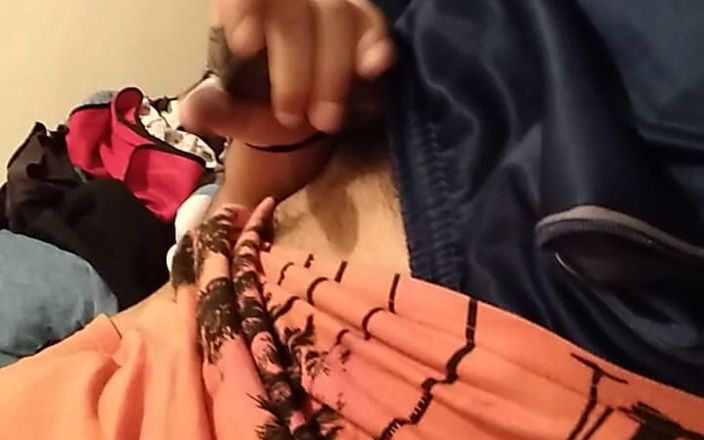 AlexAlejandro13: Vieni a letto mi sto divertendo molto
