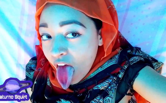 Saturno Squirt: Muslim Asian Frees Herself and Masturbates Her Hairy Vagina Hard...