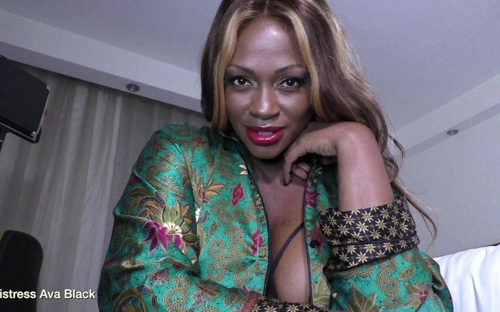 Mistress Ava Black: Toate încornorate