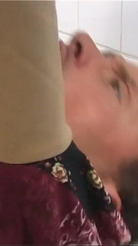 Sexy Prsatá prsa je ošukaná velkým ptákem