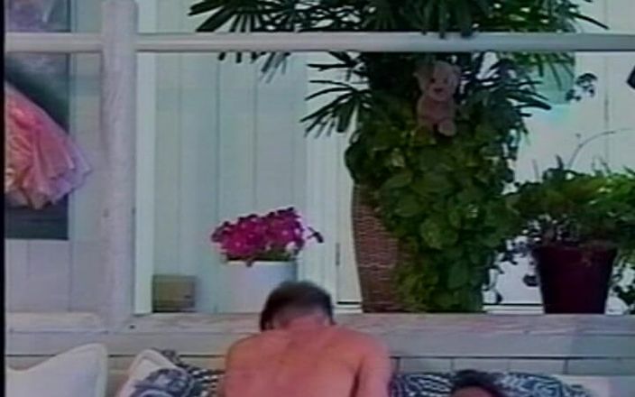 Gay vintage vibes: Intense mannen synchroon 9