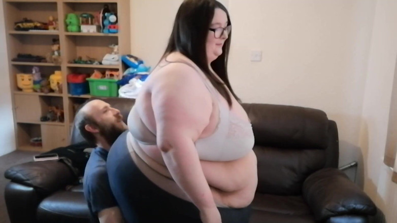 SSBBWLadyBrads: SSBBW bely와 슬레이브 리프트 및 뚱뚱한 뚱뚱한 여신 들어 올리기