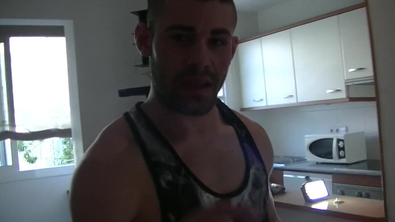 MACHO FUCKER FROM SPAIN: Jess fucked by the staightboy Ricky Blue