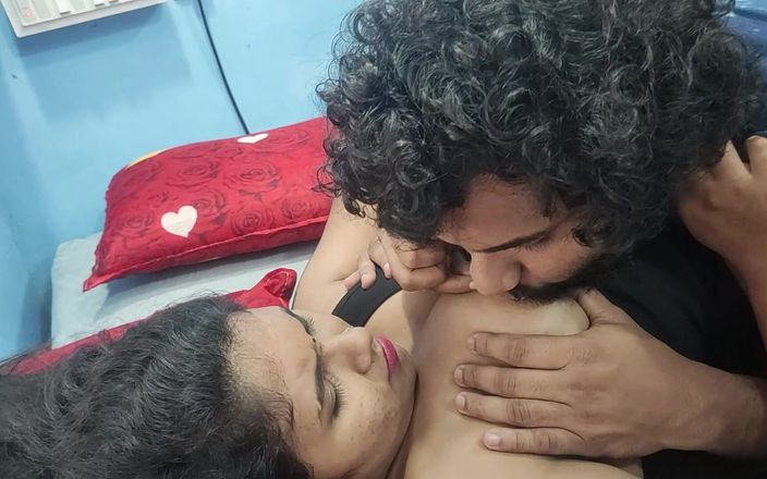 Vaishnavysharunraj: Cô gái hiện đại Desi Malayali gợi cảm làm tình nóng...