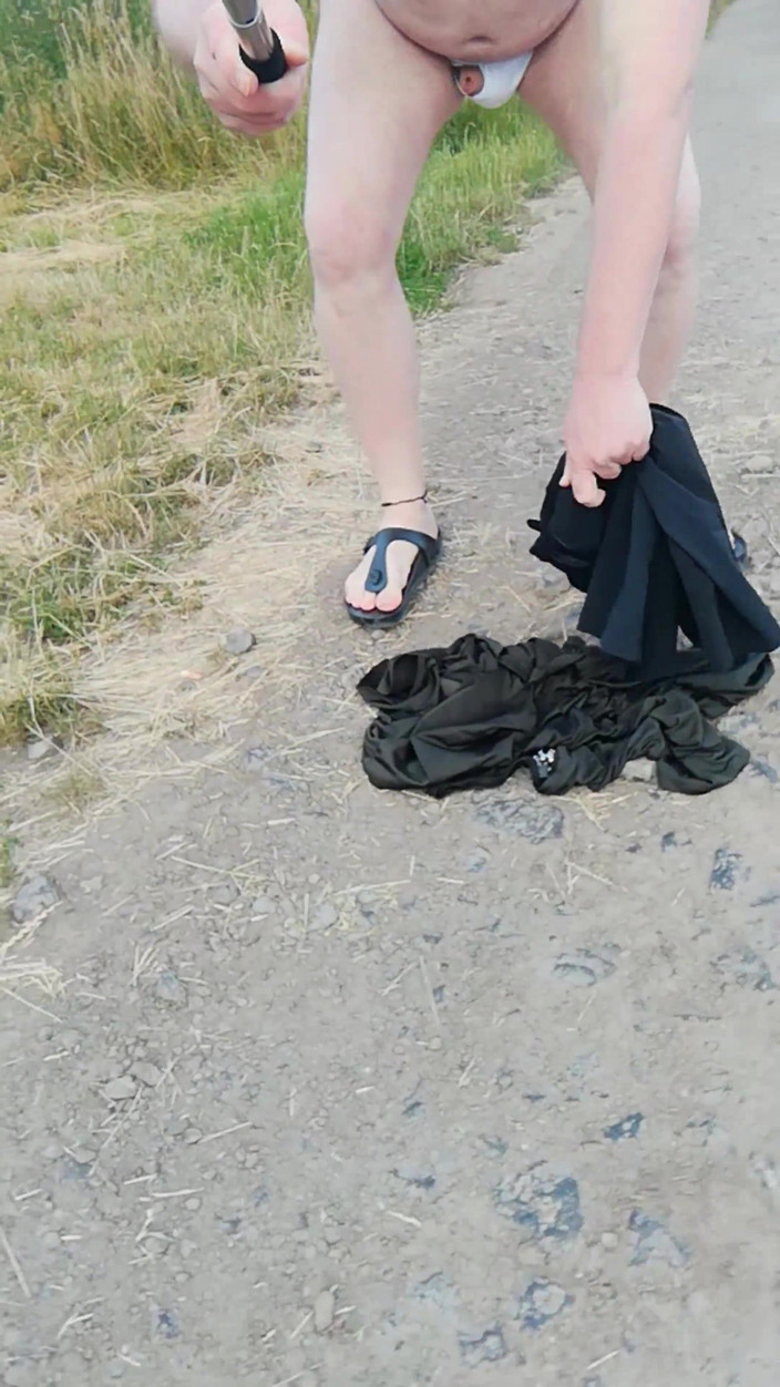 Carmen_Nylonjunge: Нудистські Забави На Природі З Білими Трусами