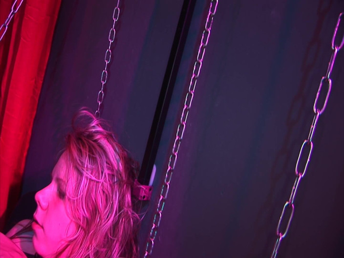 Spank-Bang: Submissive Blonde Loves BDSM-gangbangs!