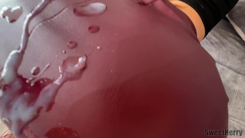 SweetHerry: Moje sexy manželka mě podvádí s mým sousedem, zatímco jsem...