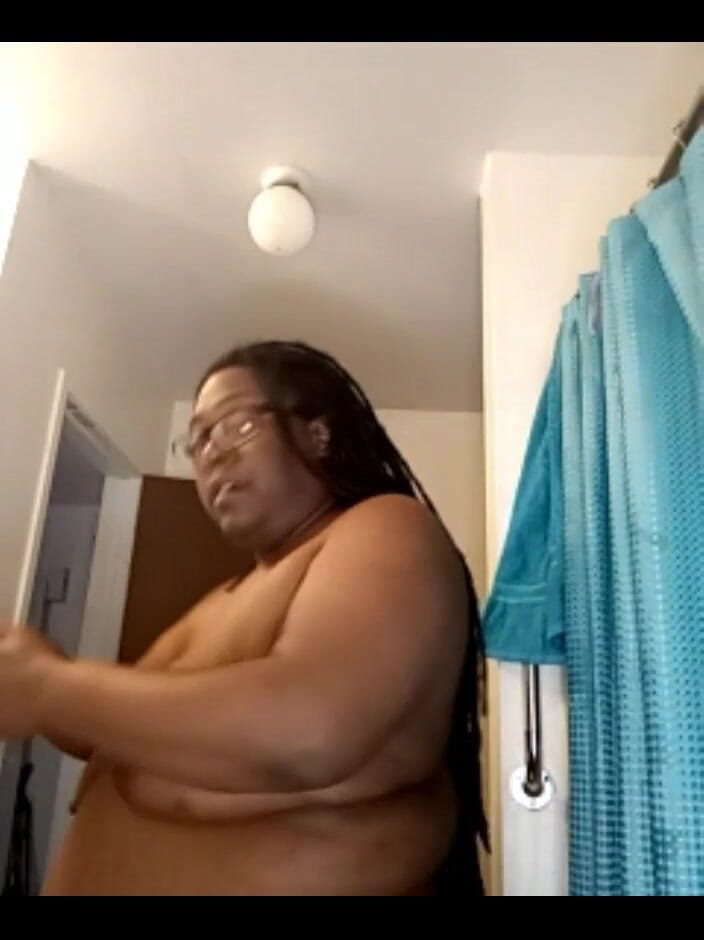 His Queen Suga: Ging een minuut live ..