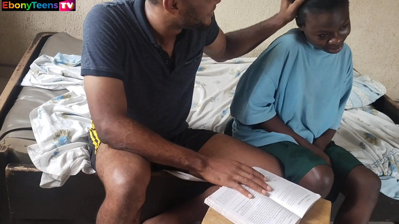 Ebony teens tv: Pelajar kolej yang suci digoda oleh cikgu