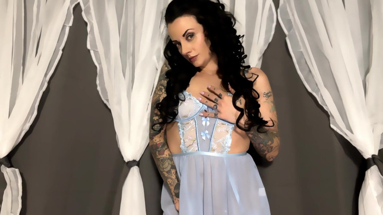 Miss Morticia: Cualquier cosa para diosa