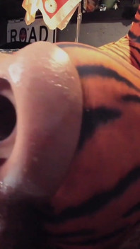 สาวตูด Tiffany Ciskiss คอสเพลย์ Tigra Pt 2 เฟมบอยเย็ดของเล่นยักษ์