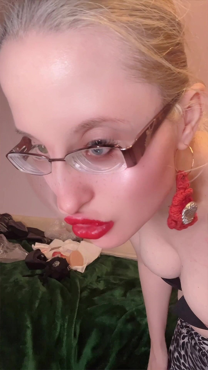 FinDom Goaldigger: Tư thế Amozonian với dây đeo