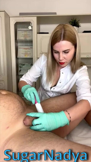 SugarNadya: SugarNadya의 친밀한 이발과 오럴