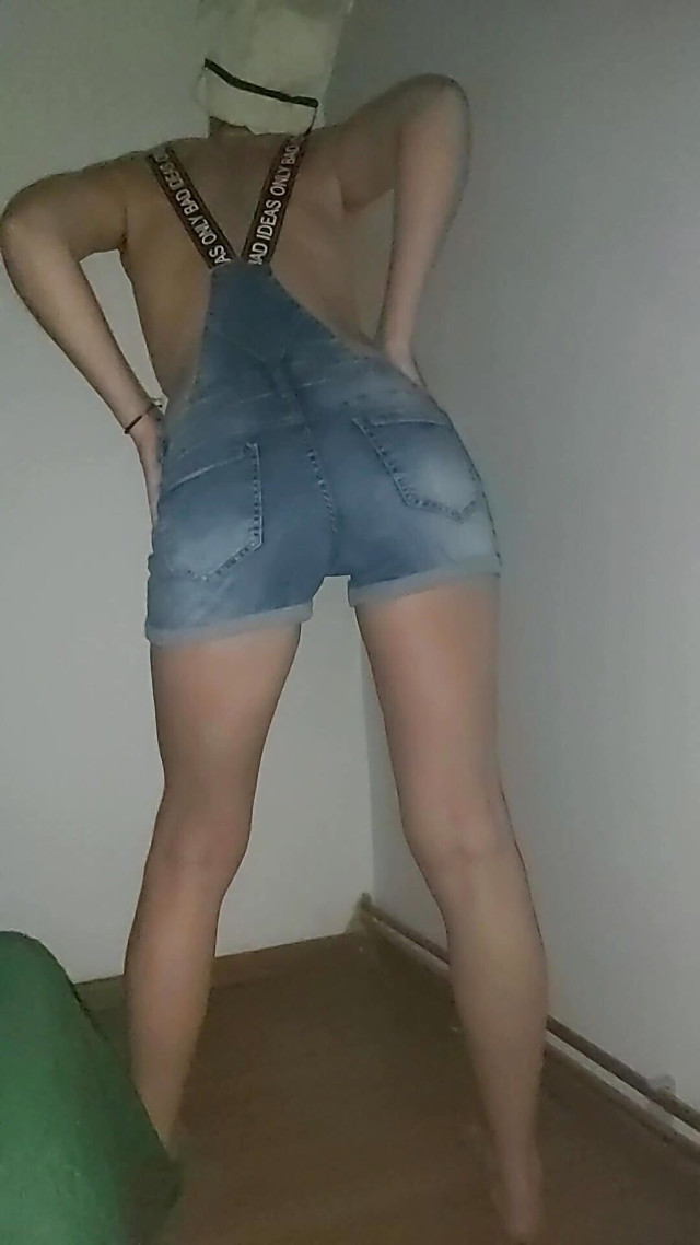 MILF Solo Masturbation Video (Audrey)