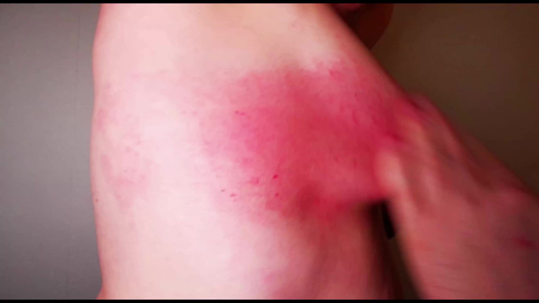 Bouncy Tits Action: To nejlepší z fackování a trestání bradavek 2024