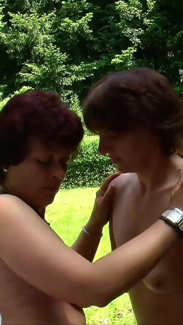 German couple is invited to a threesome by a stranger in the forest (Full porn collection) German couple is invited to a threesome by a stranger in the forest (Full porn collection)