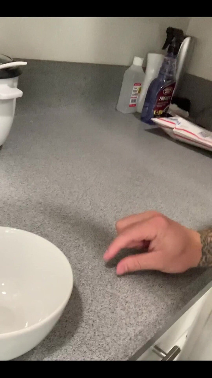 Jasons feet: 就像是一个巨人一样，我想要地利用你