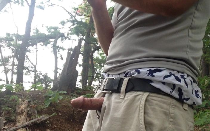 TJenner: Jerking-off bởi nước, tại công viên, chảy xệ, American Eagle...