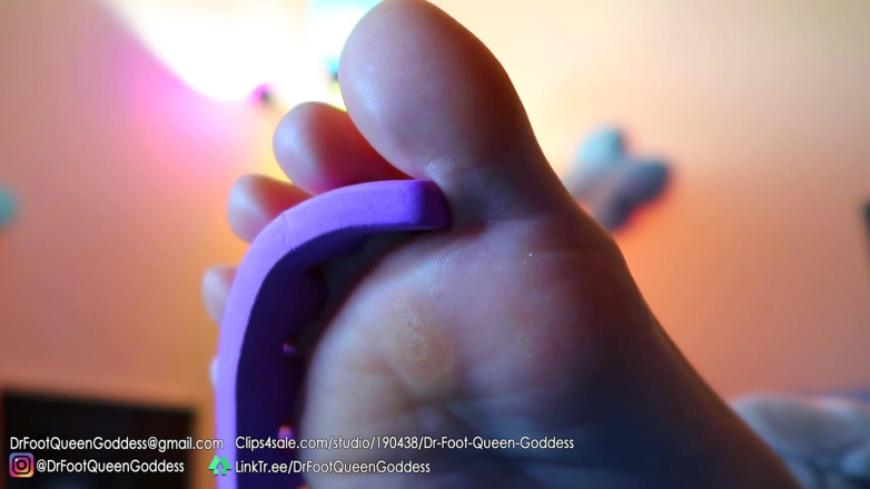 Dr. Foot Queen Goddess: Malování na nehty (šedá) část 6