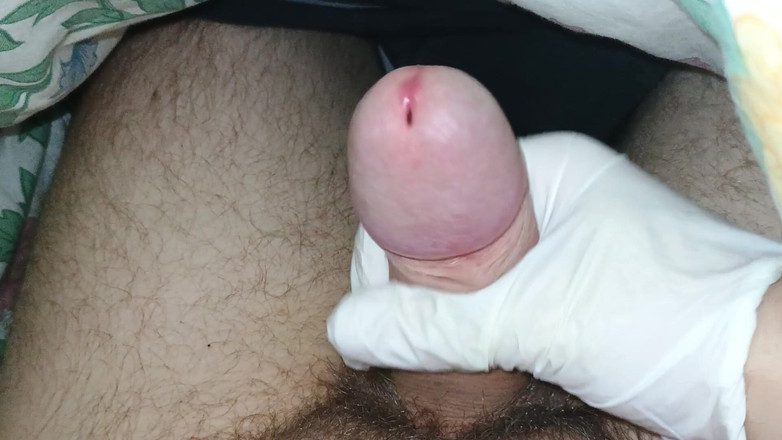 Ed Eden: Masturbasi di ranjang