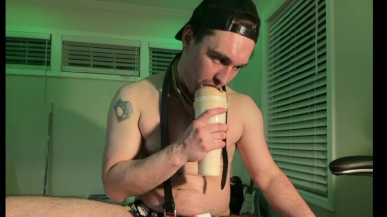 nomadgetglad: 被绊倒在假阳具上