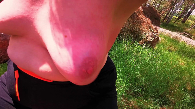 Bouncy Tits Action: 1000 slaps to her tits and 1000 to her pussy in...