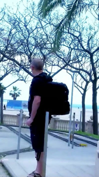 金髪率直な十代が休暇にstepdadによってハード撮影される