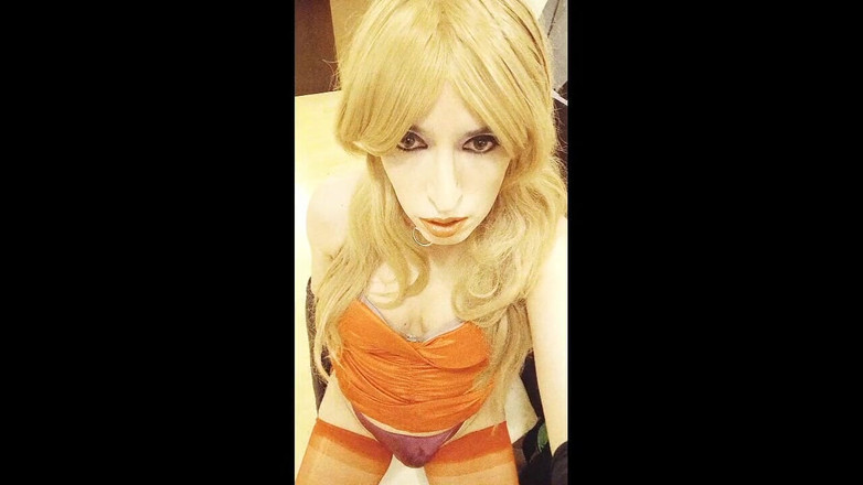 Tammy sissy slave: Анальная мастурбация дома