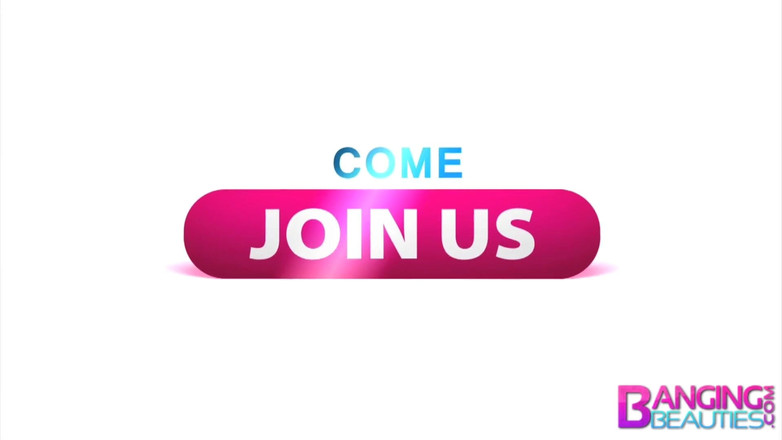 Banging Beauties: Sexy bionda Dakota spalanca il buco del culo per Mike...