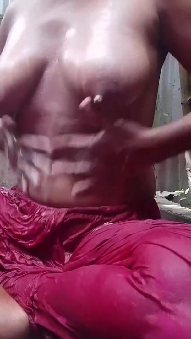 priyastar99: शॉवर लेते समय मैंने सेक्स किया