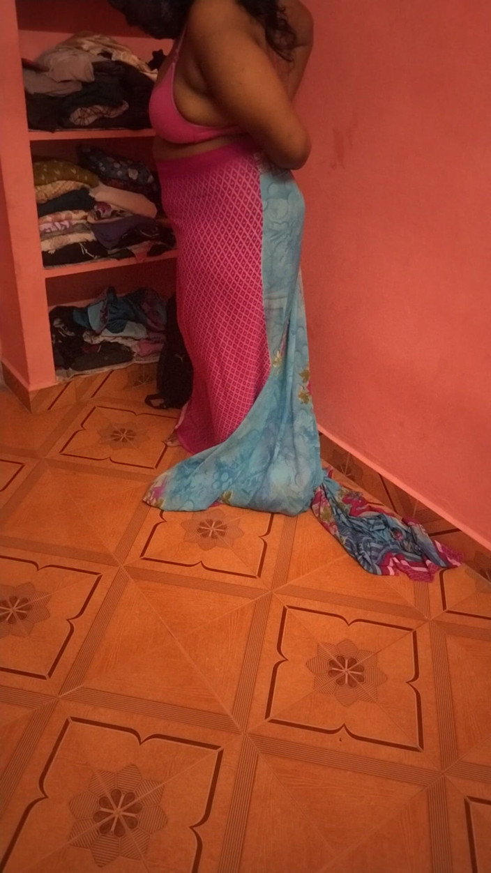 Priya aunty: Saree Wearing for Next Shoot