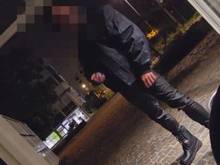 AntoGoesHunting: Un altro approccio alla Guardia di Sicurezza convinto