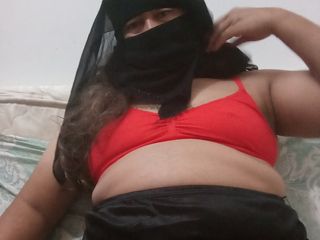 The inner heat of love: Noszę hidżab i masturbuję się bielizną
