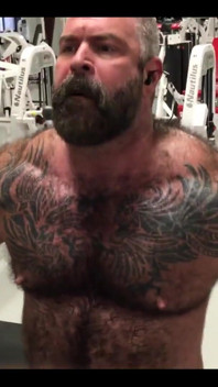 Pumped up Muscle Stepdaddy