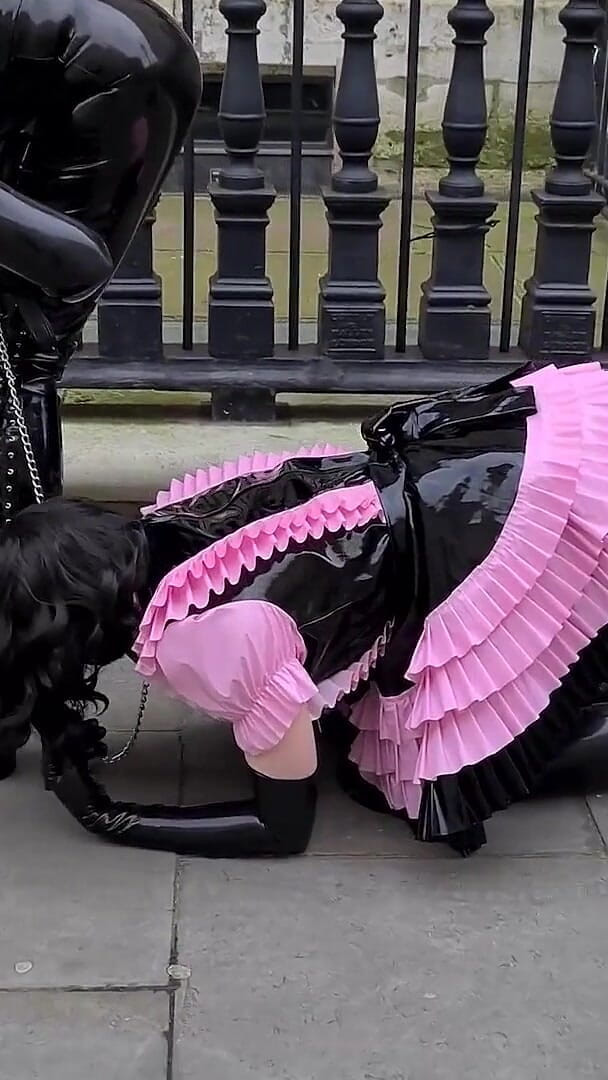 Public Boot Cleaner. (Lady Valeska FemDom) Public Boot Cleaner. (Lady Valeska FemDom)