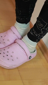 Opotřebované Růžové Clogs & Dirty White Ponožky - Zpocené a použité!