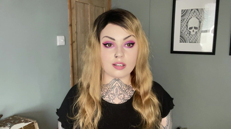 Miss Valentina: Изменила и бросила, маленький член