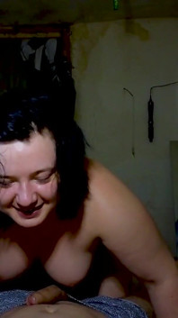 Figa riempita di sperma per una giovane miLF