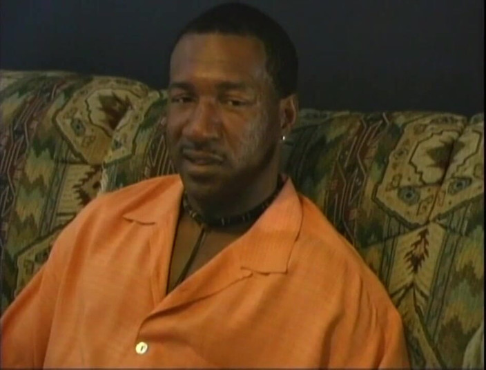 Black Sinner: Une petite sodomie sexy se fait pénétrer... Noir et blanc