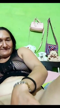 Follo mit einer karotte zwischen meinem anus p2