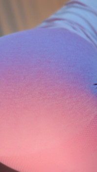 Punto di vista: una sventola con i leggings attillati tettona si fa riempire la figa di sborra - lilykoti